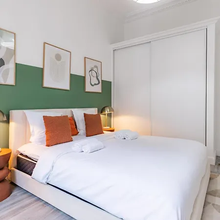 Charm&standing With 2 Bedrooms Close To Trocadéro Parigi